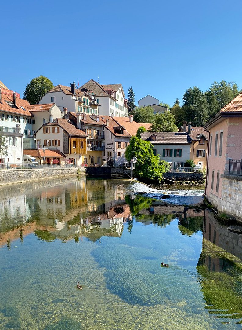 Maisons au bord de l'Orbe à Vallorbe