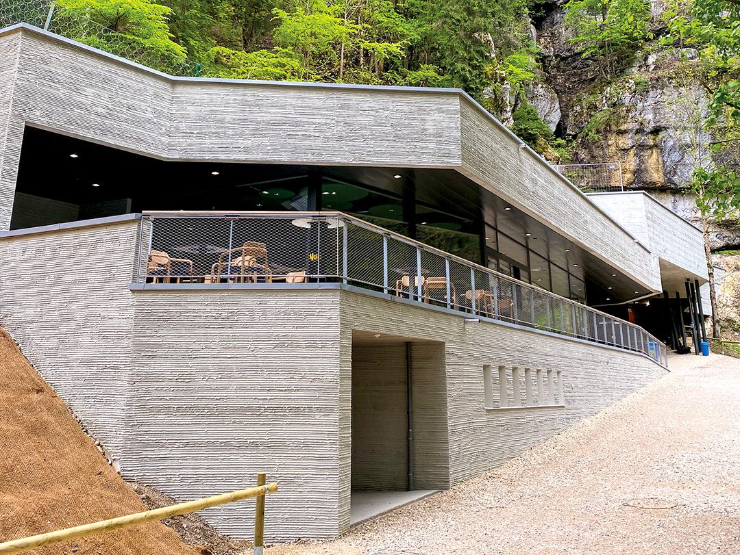 Façade du bâtiment d'accueil des Grottes de Vallorbe